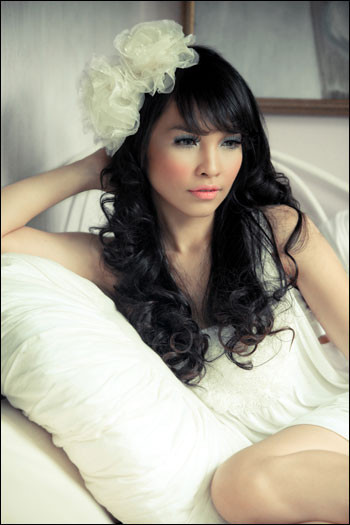 Ai cũng phải công nhận rằng Hiền Thục đẹp hơn rất nhiều kể từ sau khi sinh con mà không "chống lầy", xem ra, người đẹp này được nhiều hơn là mất.