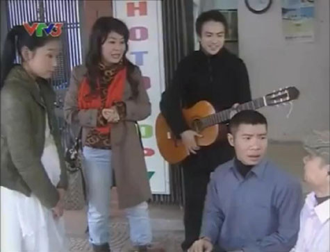 5 diễn viên trong clip (ảnh chụp màn hình). Ảnh: Hoa học trò. 5 diễn viên trong clip (ảnh chụp màn hình). Ảnh: Hoa học trò.