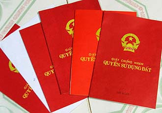 Giấy chứng nhận quyền sử dụng đất. Ảnh minh họa: Thanh niên Online Giấy chứng nhận quyền sử dụng đất. Ảnh minh họa: Thanh niên Online