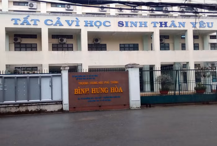 Nhận con đỡ đầu để tiếp tục làm Trưởng ban phụ huynh giúp trường...tăng thu ảnh 2