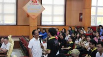 Giáo sư Nguyễn Lân Dũng khuyên các bạn trẻ đừng sợ khi khởi nghiệp, quan trọng là có trí (Ảnh: Lai Cường) Giáo sư Nguyễn Lân Dũng khuyên các bạn trẻ đừng sợ khi khởi nghiệp, quan trọng là có trí (Ảnh: Lai Cường)
