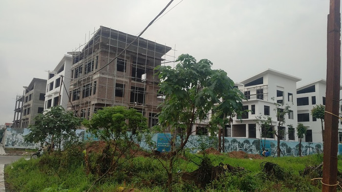 Khu biệt thự Khai Sơn Hill có nguy cơ phải phá dỡ vì sai phạm quá nhiều (Ảnh chụp ngày 26/4) Khu biệt thự Khai Sơn Hill có nguy cơ phải phá dỡ vì sai phạm quá nhiều (Ảnh chụp ngày 26/4)