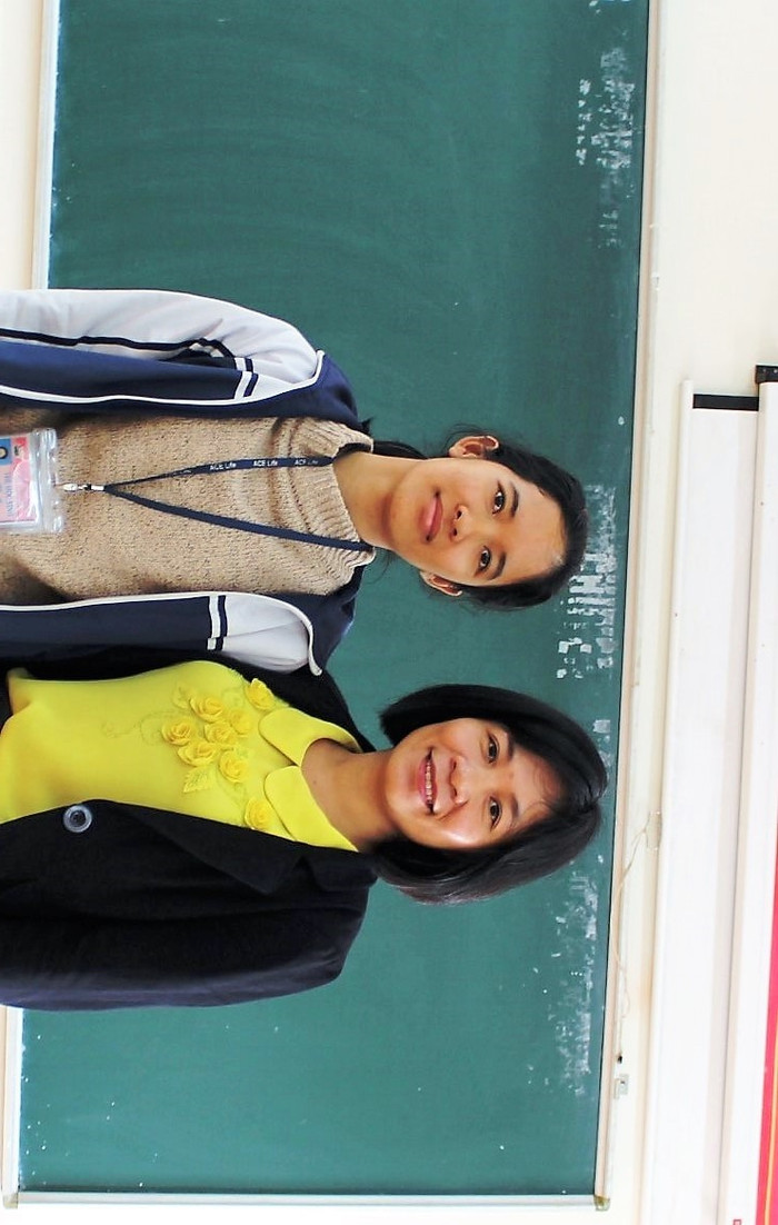 Cô giáo Trần Thiện Hiếu và em Vũ Thị Kiều Trang vừa đạt giải nhất môn sinh học toàn tỉnh Phú Thọ (Ảnh: Lại Cường) Cô giáo Trần Thiện Hiếu và em Vũ Thị Kiều Trang vừa đạt giải nhất môn sinh học toàn tỉnh Phú Thọ (Ảnh: Lại Cường)