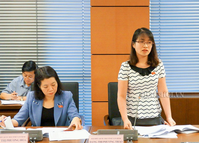 Đại biểu Đặng Thị Phương Thảo phát biểu thảo luận tại tổ. Ảnh: Quochoi.vn Đại biểu Đặng Thị Phương Thảo phát biểu thảo luận tại tổ. Ảnh: Quochoi.vn
