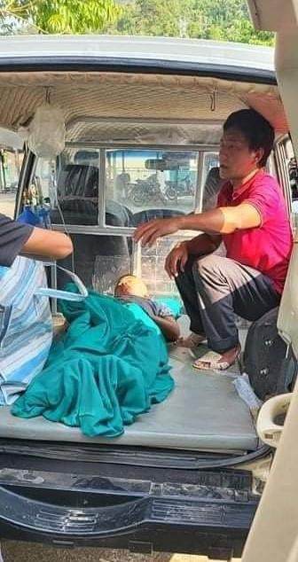 Pờ Khả Sinh khi nhập viện. Ảnh: Nhà trường cung cấp Pờ Khả Sinh khi nhập viện. Ảnh: Nhà trường cung cấp