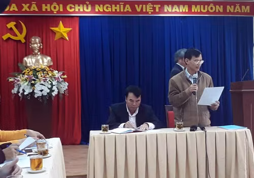 Ông Phạm Sỹ Bỉnh - Phó Chủ tịch Hội đồng chấm thi thẩm định công bố kết quả. (Ảnh:H.L) Ông Phạm Sỹ Bỉnh - Phó Chủ tịch Hội đồng chấm thi thẩm định công bố kết quả. (Ảnh:H.L)