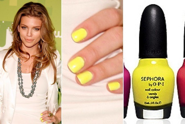 AnnaLynne McCord là ngôi sao nữ cá tính, chính vì thế màu vàng đã lọt vào mắt nàng và càng nổi bật trên nền váy trắng. AnnaLynne McCord là ngôi sao nữ cá tính, chính vì thế màu vàng đã lọt vào mắt nàng và càng nổi bật trên nền váy trắng.