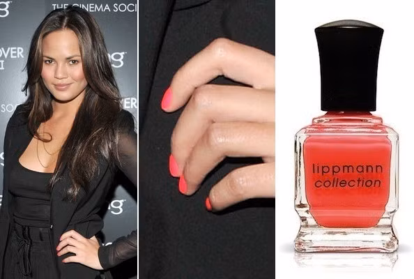 Chrissy Teigen lại kết màu hồng cánh sen rất đáng yêu và nữ tính.