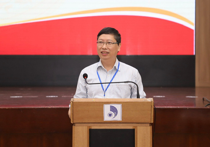 Nhà giáo ưu tú, Phó giáo sư, Tiến sĩ Đinh Thành Việt - Trưởng Ban Đảm bảo chất lượng giáo dục kiêm Thư ký Hội đồng Đại học Đà Nẵng. Ảnh: NVCC 914de6ec954f3e11675e-1640.jpg