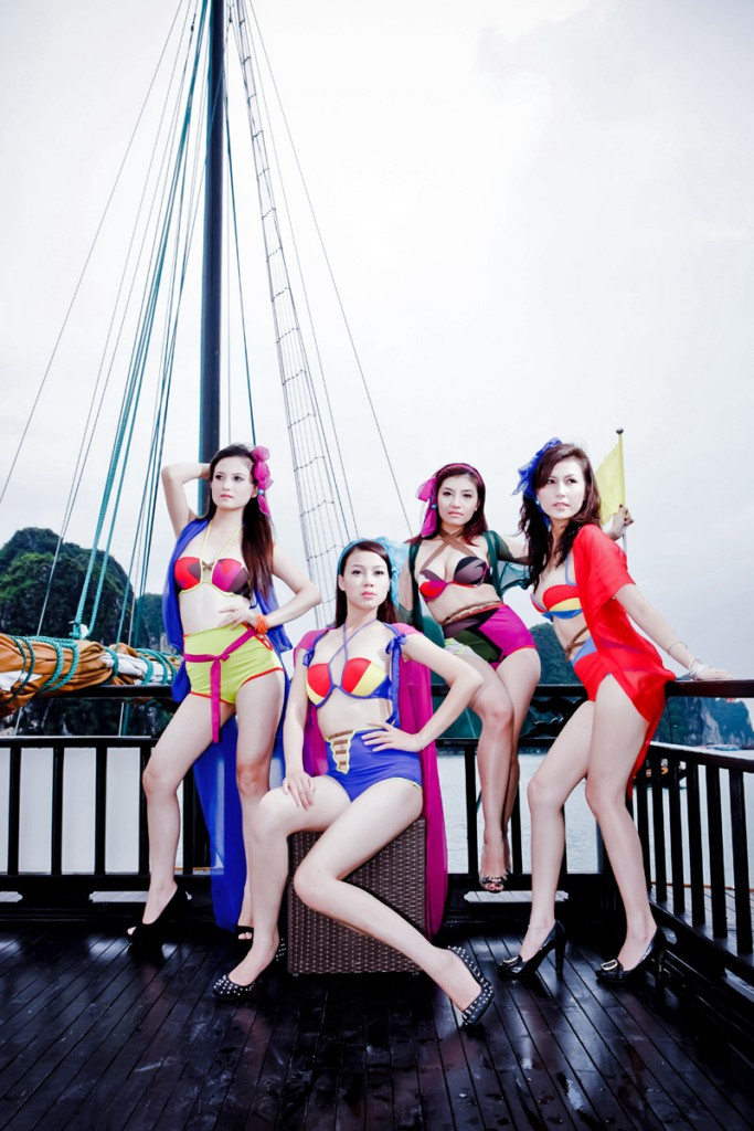 Từ trái sang: Phan Hương Giang, Trương Tùng Lan, Hà Kiều Trang, Đỗ Lan Hương. Từ trái sang: Phan Hương Giang, Trương Tùng Lan, Hà Kiều Trang, Đỗ Lan Hương.