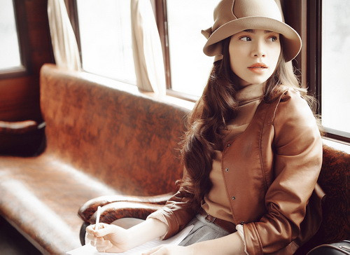 “Một lần cuối thôi” là sáng tác tiếp theo mà nhạc sĩ Nguyễn Hồng Thuận dành tặng Hồ Ngọc Hà, sau khi cô hát thành công 2 ca khúc của anh là “Tìm lại giấc mơ” và “Sao ta lặng im”.