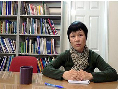 TS Khuất Thu Hồng, Phó viện trưởng Viện Ngiên cứu phát triển xã hội. TS Khuất Thu Hồng, Phó viện trưởng Viện Ngiên cứu phát triển xã hội.