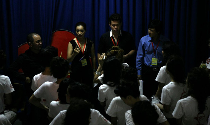 Đây là những bức ảnh hậu trường chưa từng công bố của cuộc thi Miss Auto 2011, nơi mà Văn Hoa Thu Hằng đã đăng quang. Đây là những bức ảnh hậu trường chưa từng công bố của cuộc thi Miss Auto 2011, nơi mà Văn Hoa Thu Hằng đã đăng quang.