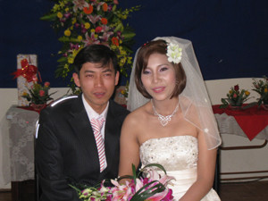 Đôi uyên ương Tình - Thủy hạnh phúc trong ngày cưới