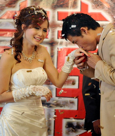 Hiệp gà chính thức thừa nhận bị vợ thứ 2 bỏ ảnh 1 Hiệp gà chính thức thừa nhận bị vợ thứ 2 bỏ ảnh 1