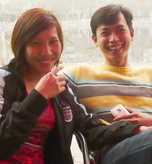 Nguyễn Đình Tình và người vợ sắp cưới. Ảnh: Lê Trang. Nguyễn Đình Tình và người vợ sắp cưới. Ảnh: Lê Trang.