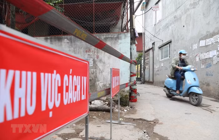 Thủ tướng yêu cầu xử lý nghiêm trường hợp không chấp hành cách ly. Ảnh minh họa: TTXVN