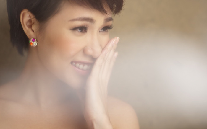 Nụ cười tươi, duyên dáng của "Người hát tình ca”. Nụ cười tươi, duyên dáng của "Người hát tình ca”.