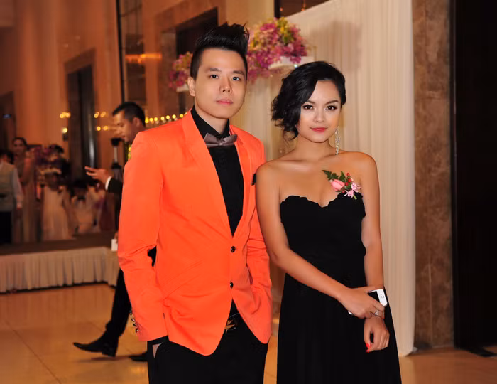 Ca sĩ Trịnh Thăng Bình (trái).