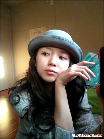 Tóc Tiên ngoài đời khá giản dị nhưng vẫn đẹp hút hồn người đối diện. (Theo: vietgiaitri). Xem thêm: Sao Việt đẹp/ Sao Việt xấu Tóc Tiên ngoài đời khá giản dị nhưng vẫn đẹp hút hồn người đối diện. (Theo: vietgiaitri). Xem thêm: Sao Việt đẹp/ Sao Việt xấu