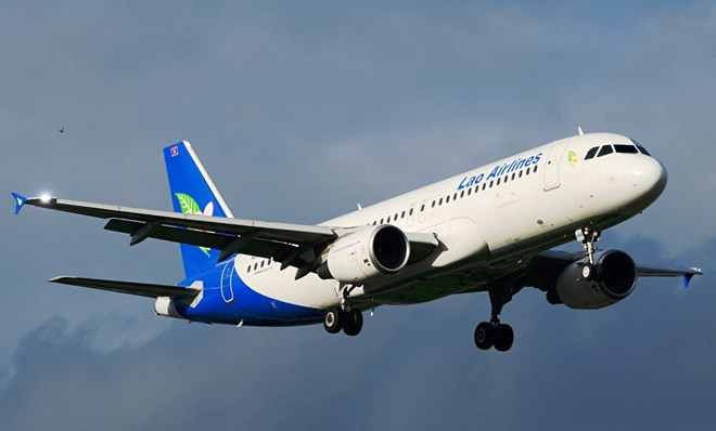 Máy bay Lào, hình minh họa. Máy bay Lào, hình minh họa.