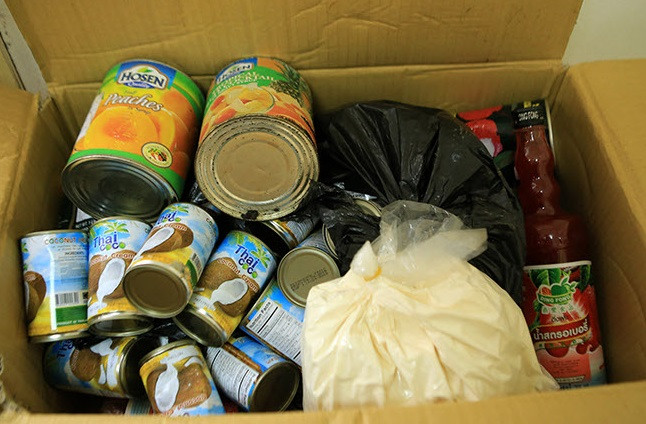 Bánh Trung thu xách tay, tiềm ẩn nhiều nguy cơ khi chất lượng thả nổi ảnh 3 Bánh Trung thu xách tay, tiềm ẩn nhiều nguy cơ khi chất lượng thả nổi ảnh 3