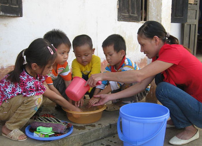 Tôn sư trọng đạo, đừng để cái xấu làm lu mờ điều tốt đẹp Tôn sư trọng đạo, đừng để cái xấu làm lu mờ điều tốt đẹp