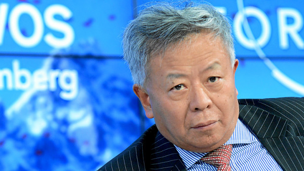 Chủ tịch Ngân hàng Đầu tư cơ sở hạ tầng Châu Á (AIIB) ông Kim Lập Quần. Ảnh: Michael Wuertenberg / World Economic Forum / CC BY-NC-SA. Chủ tịch Ngân hàng Đầu tư cơ sở hạ tầng Châu Á (AIIB) ông Kim Lập Quần. Ảnh: Michael Wuertenberg / World Economic Forum / CC BY-NC-SA.