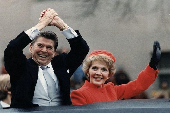 Cố Tổng thống Reagan và “người truyền đạt vĩ đại nhất” của mình – Nancy Reagan lúc sinh thời. Ảnh: BBC. Cố Tổng thống Reagan và “người truyền đạt vĩ đại nhất” của mình – Nancy Reagan lúc sinh thời. Ảnh: BBC.