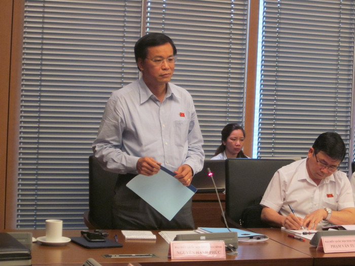 Đại biểu Quốc hội Nguyễn Hạnh Phúc phát biểu thảo luận tại tổ. (Ảnh: Đỗ Thơm) Đại biểu Quốc hội Nguyễn Hạnh Phúc phát biểu thảo luận tại tổ. (Ảnh: Đỗ Thơm)