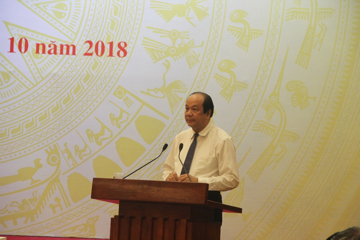 Bộ trưởng Mai Tiến Dũng chủ trì cuộc họp báo. Ảnh: Đỗ Thơm Bộ trưởng Mai Tiến Dũng chủ trì cuộc họp báo. Ảnh: Đỗ Thơm