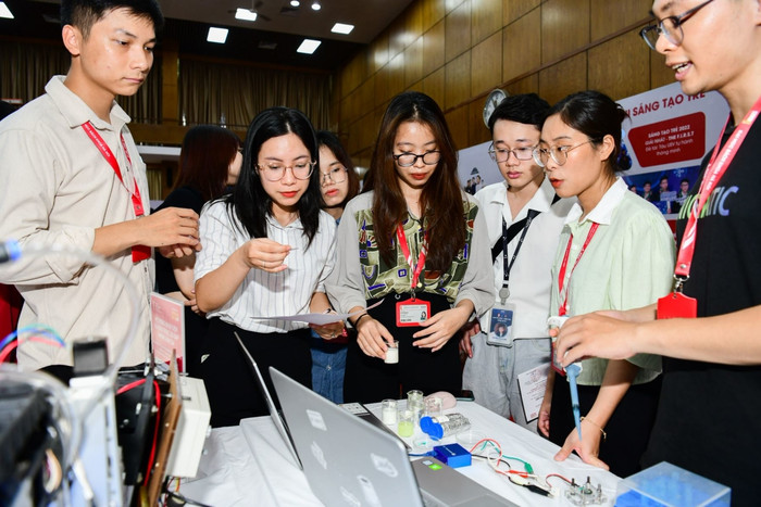 Sinh viên Đại học Bách khoa Hà Nội. Ảnh: Duy Thành sv hust. DT