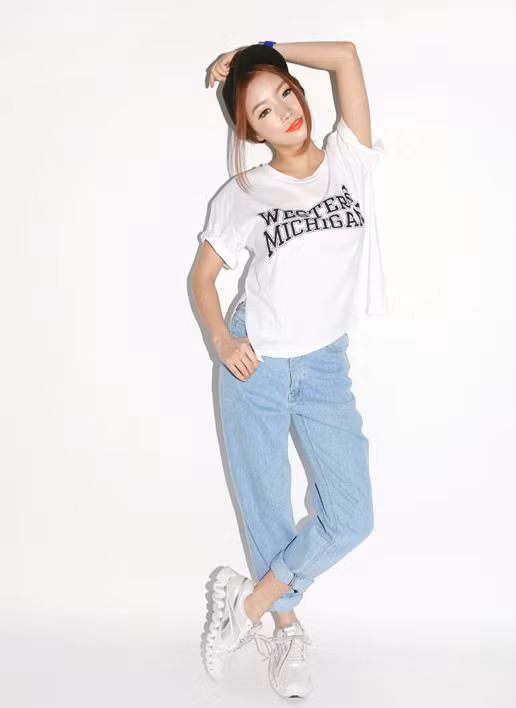 Hình ảnh cô nàng bụi bặm, cá tính luôn ăn điểm trong làng thời trang. Xem thêm: Mix đồ phong cách,cá tính như Minh Hằng / Giày xinh "nâng niu gót ngà".