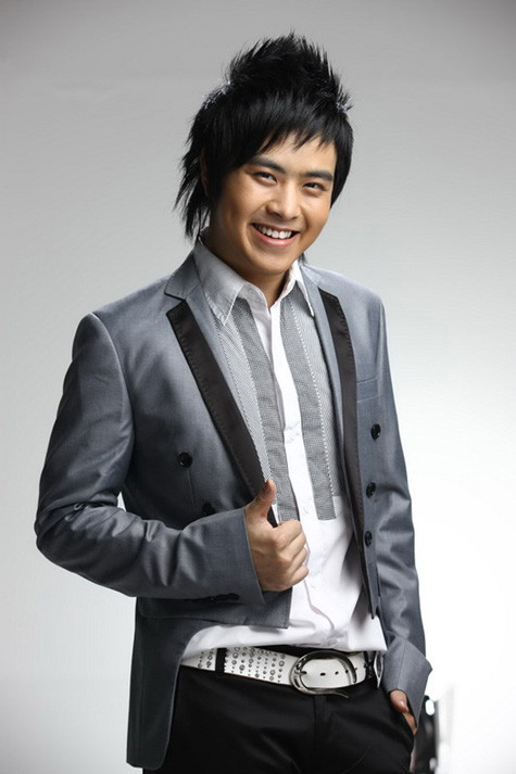 Ca sỹ Wanbi Tuấn Anh Ca sỹ Wanbi Tuấn Anh