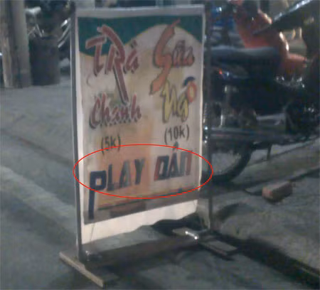 Nửa tây nửa ta.