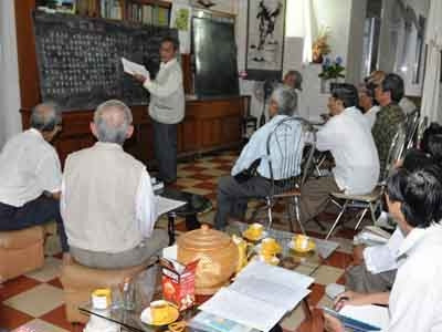 Không khí lớp học Hán-Nôm U90. Không khí lớp học Hán-Nôm U90.