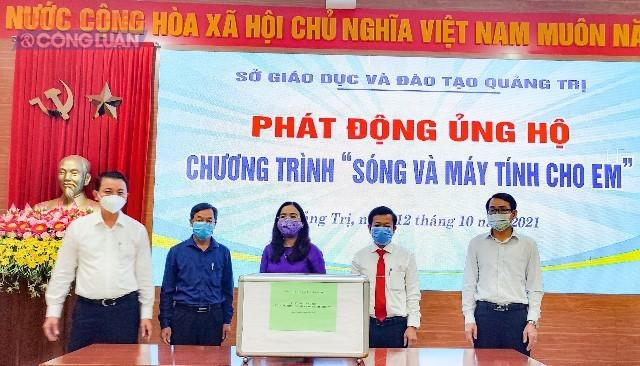 Chương trình ủng hộ "Sóng và máy tính cho em" của Sở Giáo dục và Đào tạo Quảng Trị. Ảnh: Sở Giáo dục và Đào tạo Quảng Trị Chương trình ủng hộ "Sóng và máy tính cho em" của Sở Giáo dục và Đào tạo Quảng Trị. Ảnh: Sở Giáo dục và Đào tạo Quảng Trị