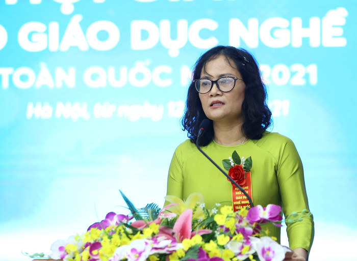 Trưởng ban tổ chức Hội giảng Nhà giáo Giáo dục nghề nghiệp toàn quốc năm 2021 Nguyễn Thị Việt Hương phát biểu. Ảnh: BTC Trưởng ban tổ chức Hội giảng Nhà giáo Giáo dục nghề nghiệp toàn quốc năm 2021 Nguyễn Thị Việt Hương phát biểu. Ảnh: BTC