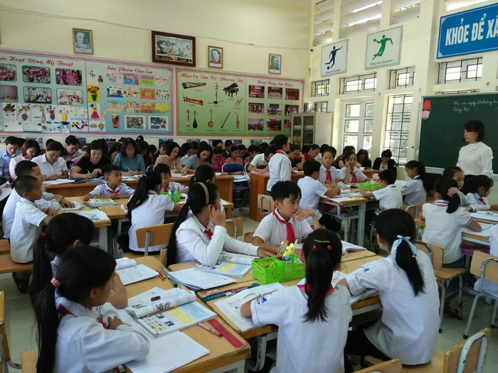 Học sinh trường Tiểu học Thanh Luông, xã Thanh Luông huyện Điện Biên, Điện Biên (Ảnh: Phòng Giáo dục và Đào tạo thành phố Điện Biên) Học sinh trường Tiểu học Thanh Luông, xã Thanh Luông huyện Điện Biên, Điện Biên (Ảnh: Phòng Giáo dục và Đào tạo thành phố Điện Biên)