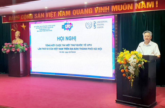 Phó Giám đốc Sở Thông tin và Truyền thông Nguyễn Tiến Sỹ phát biểu tại Hội nghị. Nguyen Tien Sy.jpg
