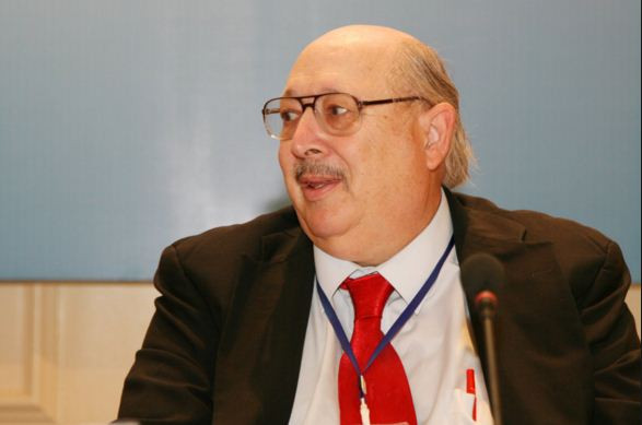 Tiến sĩ Mark Valencia. Ảnh: nghiencuubiendong.vn Tiến sĩ Mark Valencia. Ảnh: nghiencuubiendong.vn