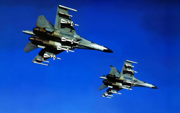 Chiến đấu cơ J-11 Hạm đội Nam Hải mang tên lửa được cho là tập trận bất hợp pháp ở Phú Lâm, Hoàng Sa, Đà Nẵng, Việt Nam hôm Thứ Bảy vừa qua. Ảnh: 81.cn Chiến đấu cơ J-11 Hạm đội Nam Hải mang tên lửa được cho là tập trận bất hợp pháp ở Phú Lâm, Hoàng Sa, Đà Nẵng, Việt Nam hôm Thứ Bảy vừa qua. Ảnh: 81.cn