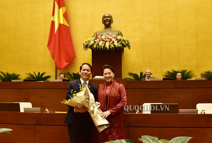Ông Hoàng Thanh Tùng được Quốc hội bầu làm Chủ nhiệm Ủy ban Pháp luật
