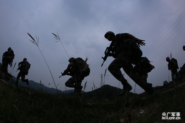 Đặc nhiệm Ma Cao huấn luyện, ảnh: China News. Đặc nhiệm Ma Cao huấn luyện, ảnh: China News.