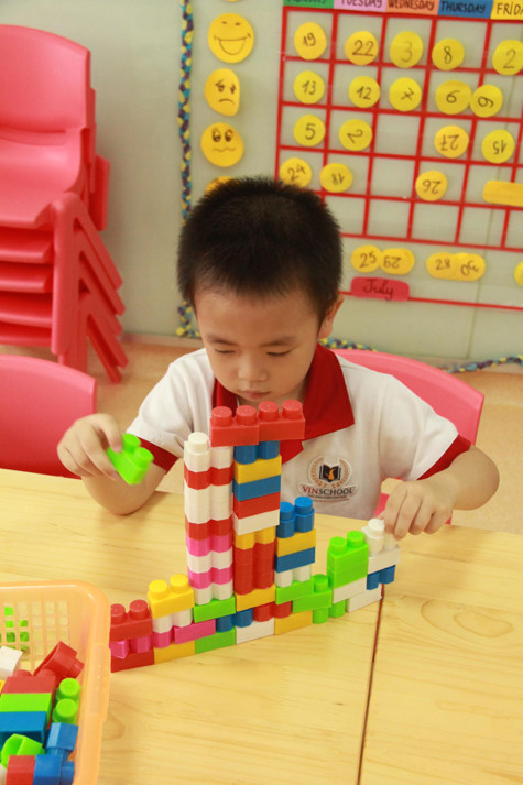 Ngoài giờ học, các bé còn được vui chơi- giải trí Ngoài giờ học, các bé còn được vui chơi- giải trí