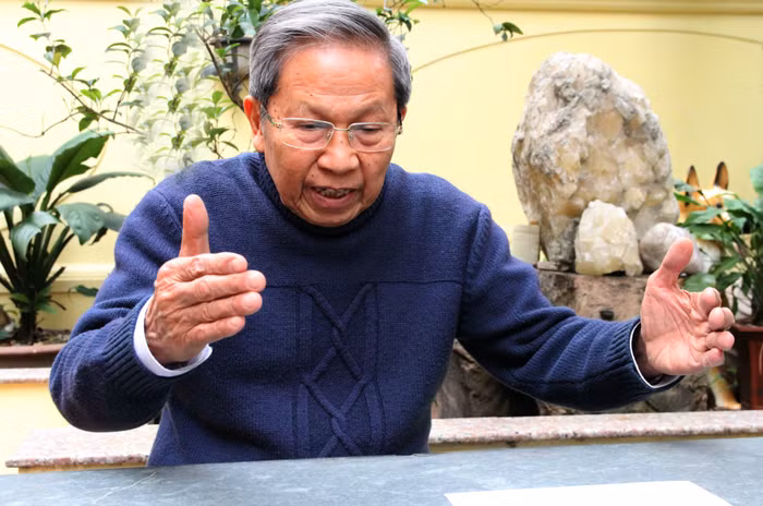 Thiếu tướng Lê Văn Cương: "Việc cắt giảm khâu trung gian - các Tổng cục là một cuộc cách mạng thực sự". Ảnh: Đỗ Thơm Thiếu tướng Lê Văn Cương: "Việc cắt giảm khâu trung gian - các Tổng cục là một cuộc cách mạng thực sự". Ảnh: Đỗ Thơm