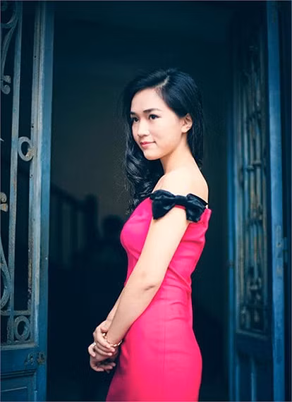 >>Những hotgirl xinh đẹp làm điên đảo cư dân mạng >>Vẻ đẹp mặn mà của hotgirl Midu >>Những gương mặt cực hot tại Miss Việt Đức >>Những nữ sinh tỏa sáng tại Hoa hậu Phụ nữ Việt Nam qua ảnh >>So độ siêu kute của những nữ sinh đình đám nhất Thủ đô >>Phát sốt vì 4 nữ giáo viên xinh đẹp >>Hoa khôi ĐH Thương Mại 2012 duyên dáng áo dài >>Những hotgirl xinh đẹp làm điên đảo cư dân mạng Những nữ sinh đẹp mê hồn giữa đầm sen