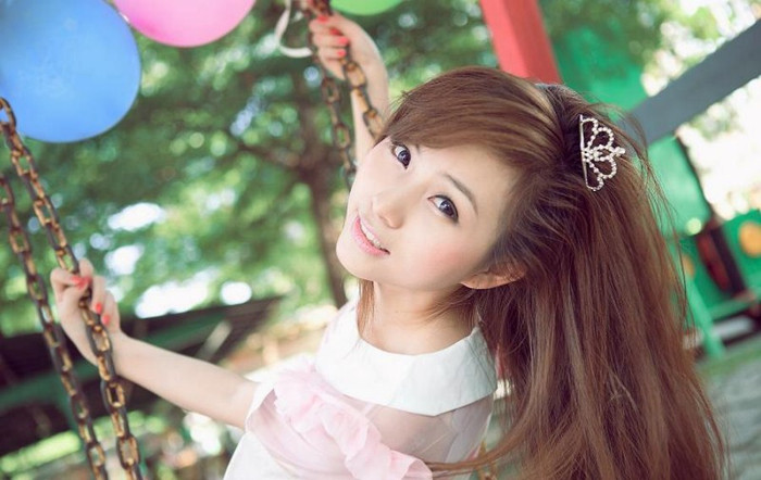 >>Những hotgirl xinh đẹp làm điên đảo cư dân mạng >>Vẻ đẹp mặn mà của hotgirl Midu >>Những gương mặt cực hot tại Miss Việt Đức >>Những nữ sinh tỏa sáng tại Hoa hậu Phụ nữ Việt Nam qua ảnh >>So độ siêu kute của những nữ sinh đình đám nhất Thủ đô >>Phát sốt vì 4 nữ giáo viên xinh đẹp >>Hoa khôi ĐH Thương Mại 2012 duyên dáng áo dài >>Những hotgirl xinh đẹp làm điên đảo cư dân mạng Những nữ sinh đẹp mê hồn giữa đầm sen