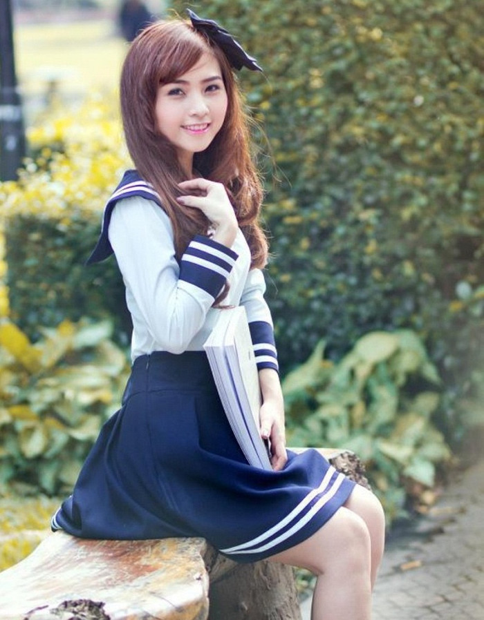 Nana mong muốn có thể thực hiện song hành công việc kinh doanh cùng sự nghiệp nghệ thuật. >>Những hotgirl xinh đẹp làm điên đảo cư dân mạng >>Vẻ đẹp mặn mà của hotgirl Midu >>Những gương mặt cực hot tại Miss Việt Đức >>Những nữ sinh tỏa sáng tại Hoa hậu Phụ nữ Việt Nam qua ảnh >>So độ siêu kute của những nữ sinh đình đám nhất Thủ đô >>Phát sốt vì 4 nữ giáo viên xinh đẹp >>Hoa khôi ĐH Thương Mại 2012 duyên dáng áo dài >>Những hotgirl xinh đẹp làm điên đảo cư dân mạng Những nữ sinh đẹp mê hồn giữa đầm sen