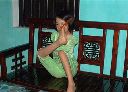 >>Vẻ đẹp mặn mà của hotgirl Midu >>Những gương mặt cực hot tại Miss Việt Đức >>Những nữ sinh tỏa sáng tại Hoa hậu Phụ nữ Việt Nam qua ảnh >>So độ siêu kute của những nữ sinh đình đám nhất Thủ đô >>Phát sốt vì 4 nữ giáo viên xinh đẹp >>Hoa khôi ĐH Thương Mại 2012 duyên dáng áo dài >>Những hotgirl xinh đẹp làm điên đảo cư dân mạng Những nữ sinh đẹp mê hồn giữa đầm sen